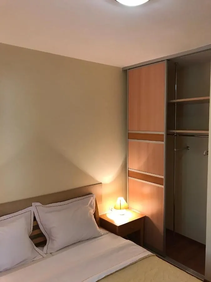 Apartment Villa-Bukvic 프예스차나 우발라 3*,